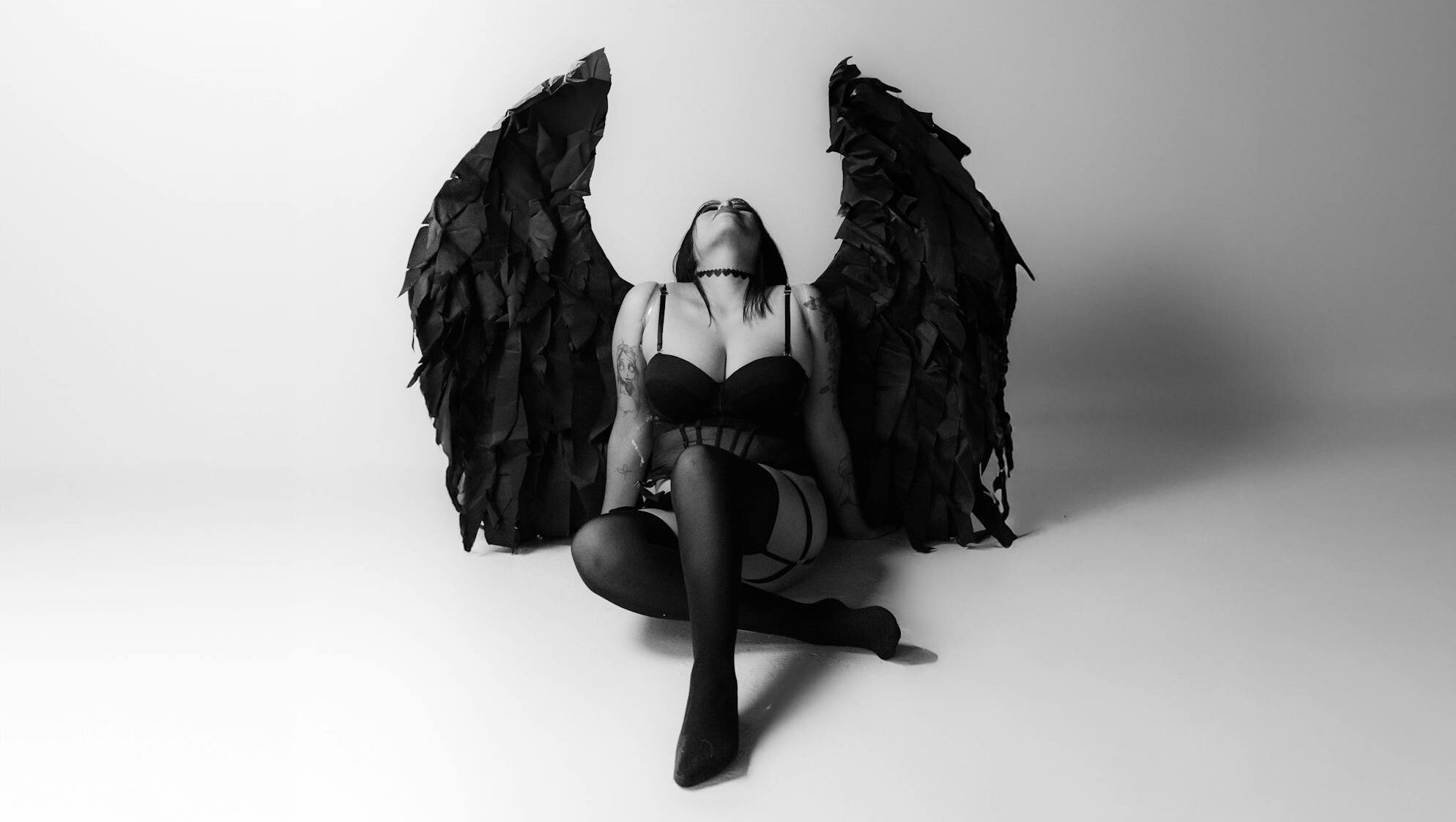 angel with black wings dream